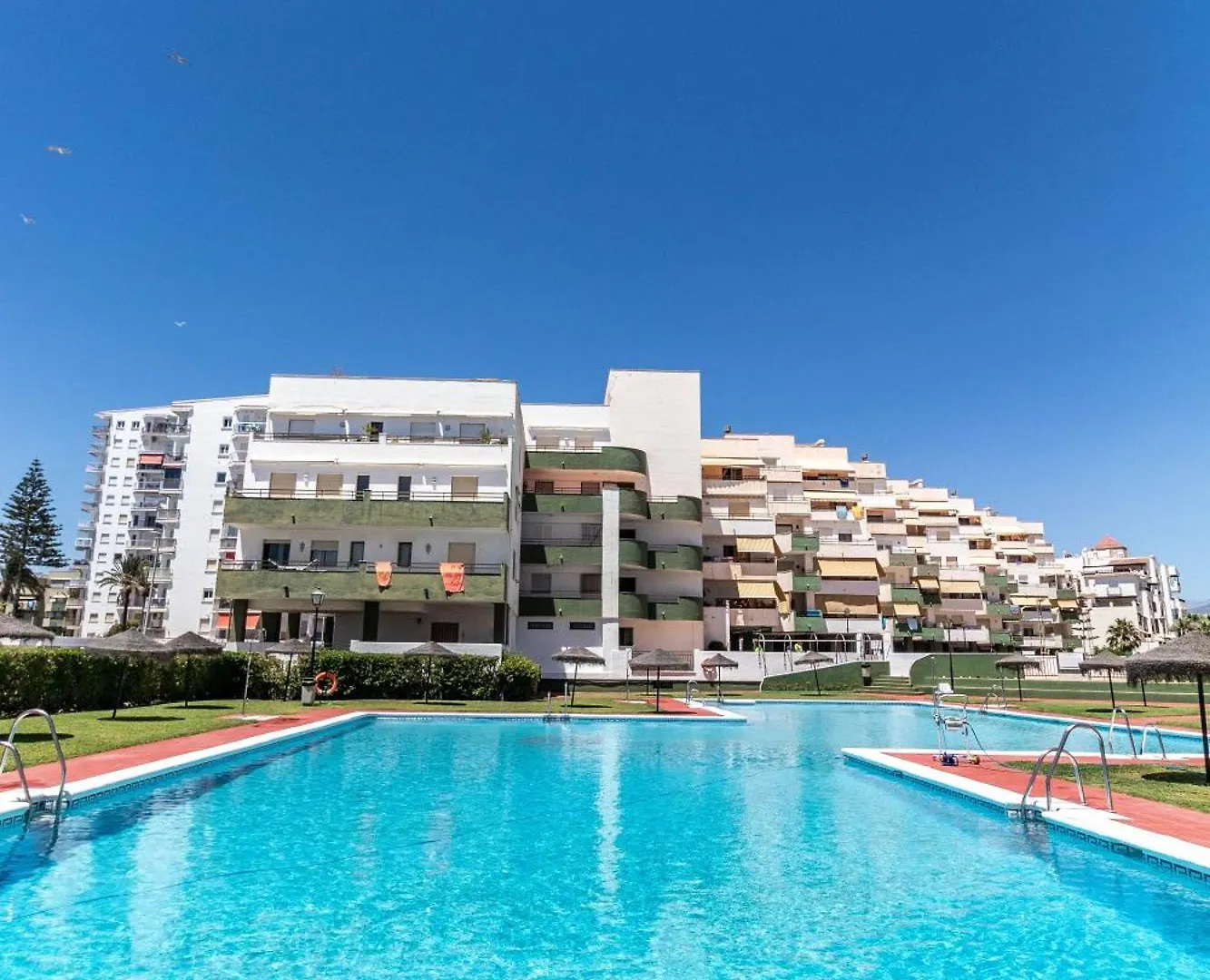 Salobreña Rentitspain Moderno Apartamento Calaverde Frente Al Mar