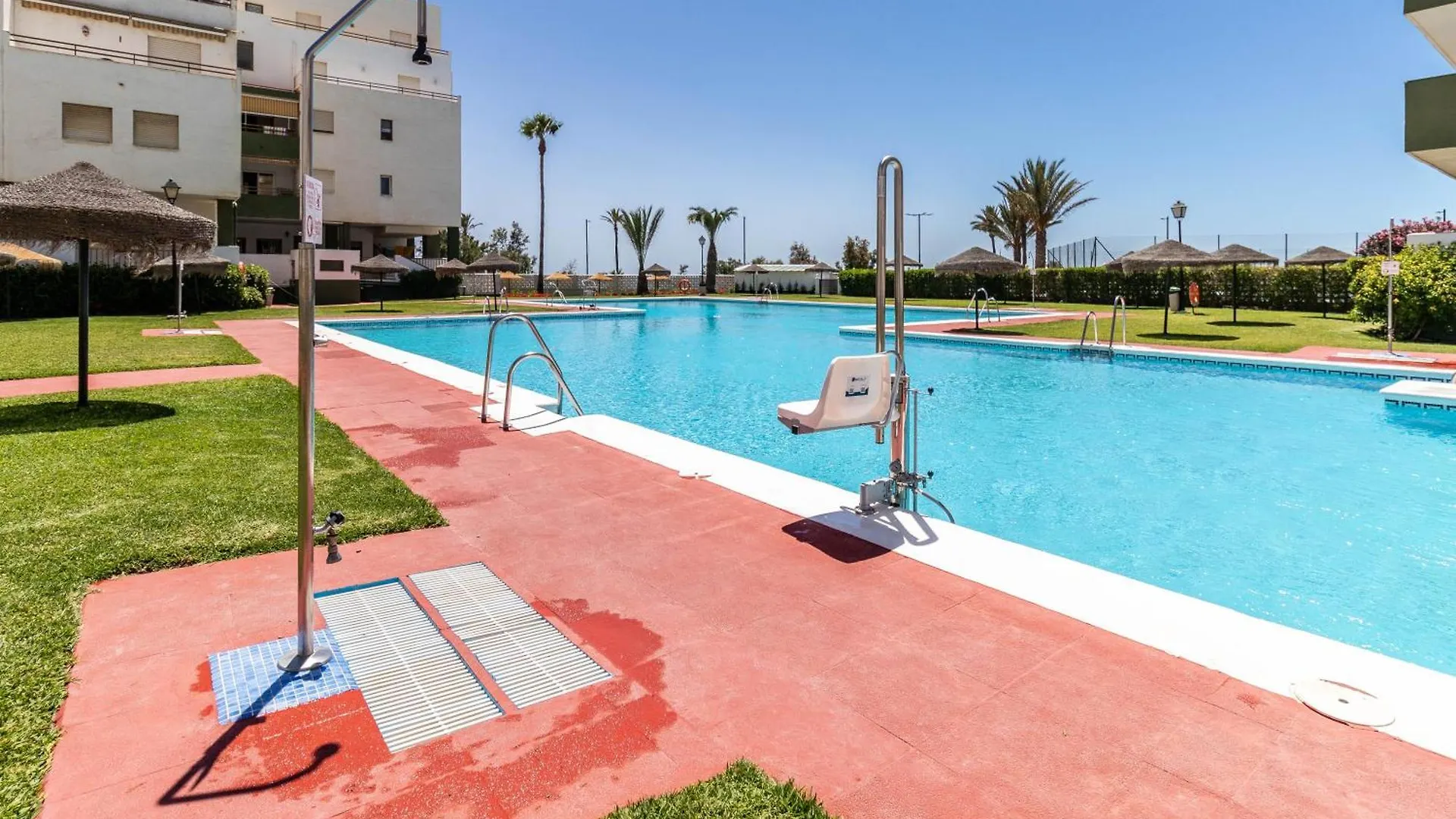 Rentitspain Moderno Apartamento Calaverde Frente Al Mar Salobrena Apartment